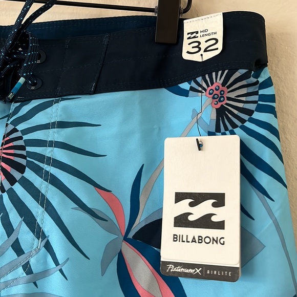 NWT Billabong 32/32 Board-shorts - Picture 2 of 5
